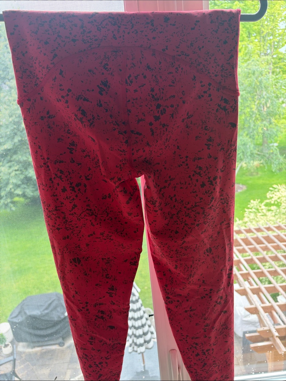 SPANX Booty Boost Leggings in Red with Black Speckle Print - Picture 3 of 5